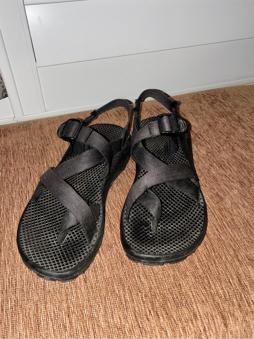 Chaco Black Sporty Strappy Sandals Women’s 7